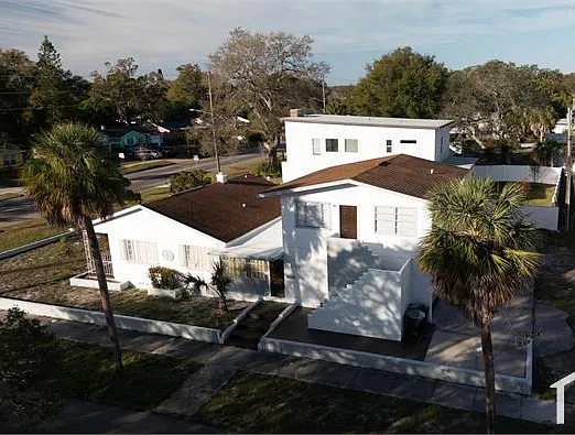 2 bed, $1,700 — Photo 1