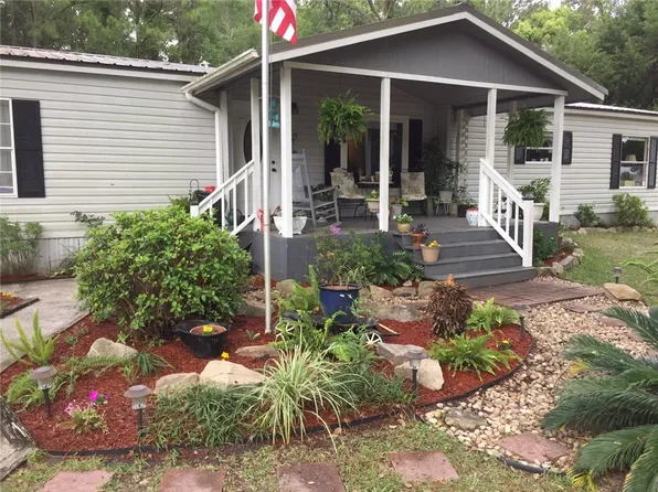 1012 Franklin St, Darien, GA 31305