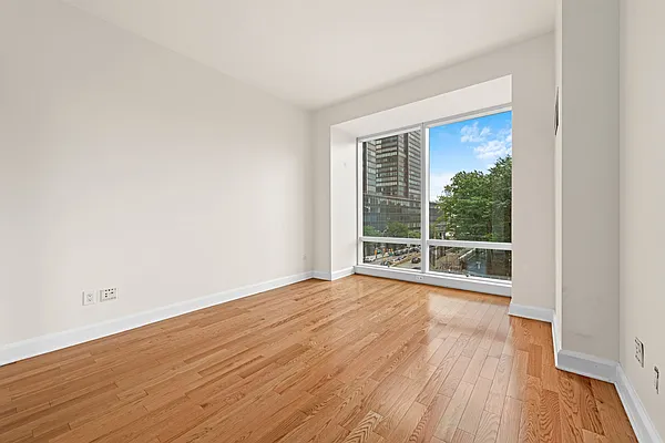 Rented by Compass | media 4