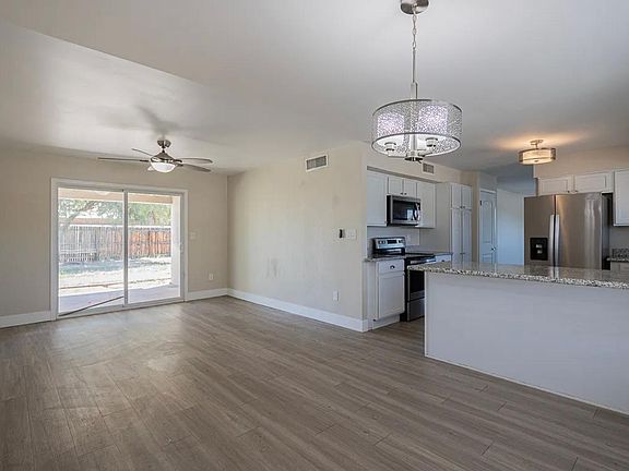 5th image of 6406 S Lakeshore Dr Unit A