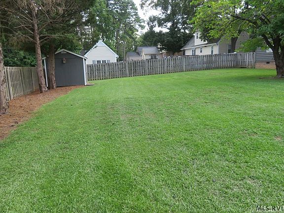 5th image of 207 Beechwood Dr