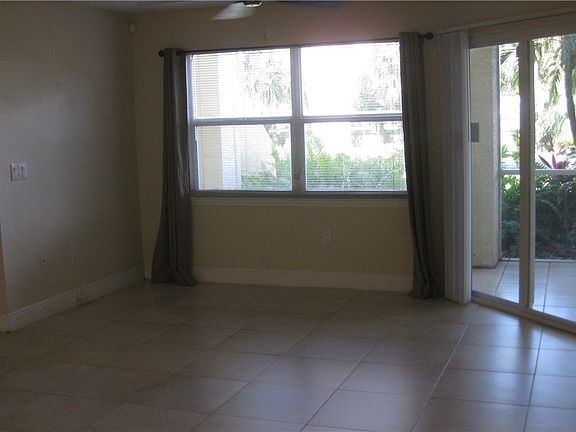 3rd image of 12520 Equestrian Cir APT 303