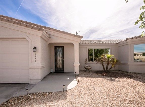 4th image of 3776 Mission Dr S