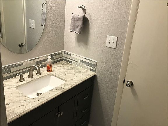 5th image of 4316 Cummings Dr E