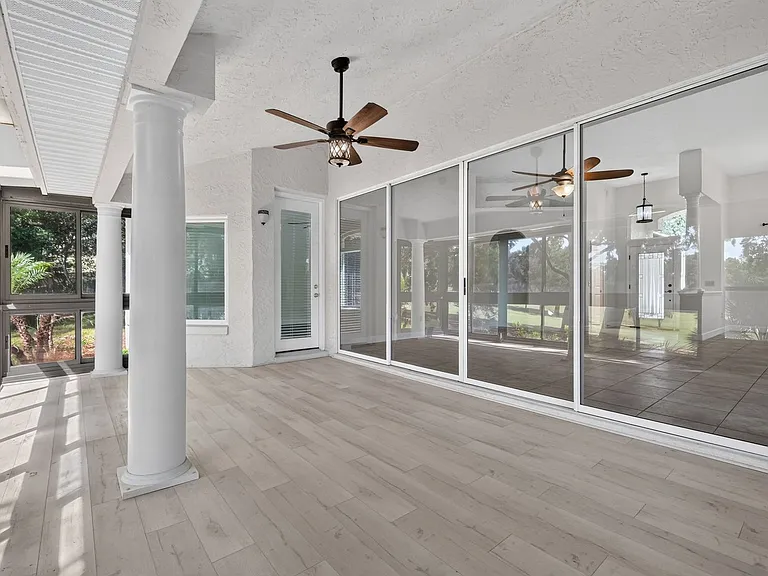 118 W Magnolia Ave — Photo 28