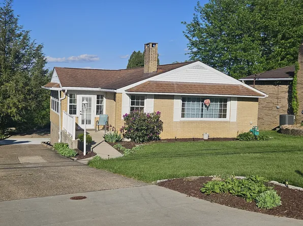 236 McCartney Dr, Coraopolis, PA 15108