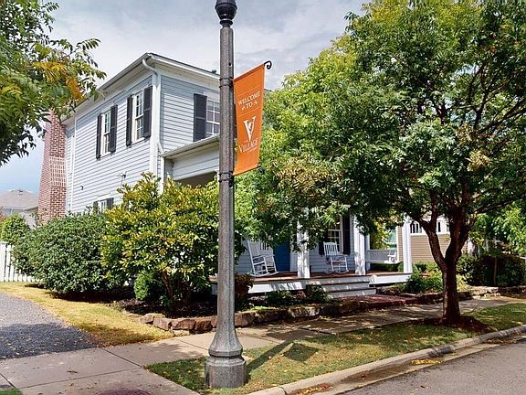 5th image of 860 Reynolds Ave