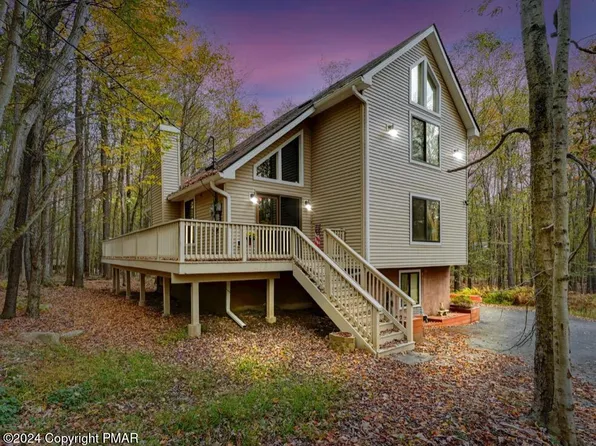 Diamonds Ct, Gouldsboro, PA 18424