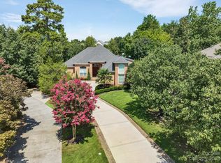 1462 Finsbury Ln, Tega Cay, SC 29708