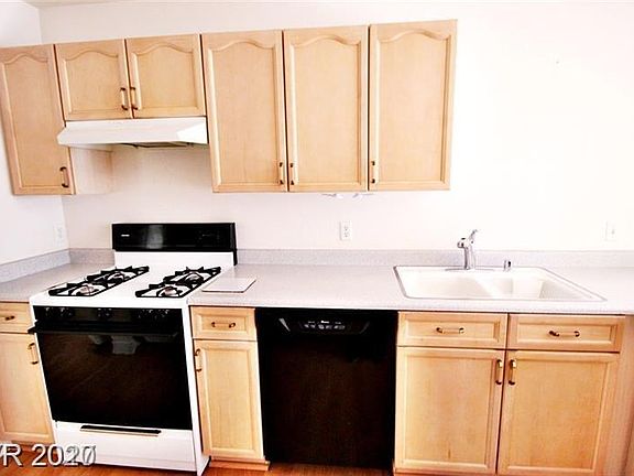 3rd image of 9664 Silver City Dr #0
