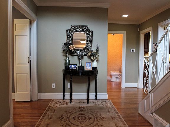 2nd image of 132 Herndon Pl