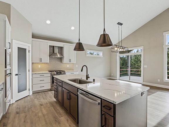4th image of 5117 N Scenic Ln