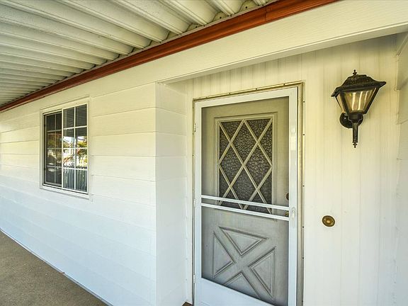 5th image of 13 Timber Cove Dr