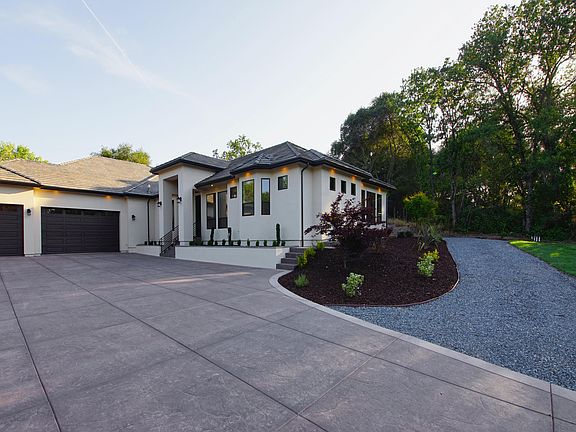 2nd image of 3460 Ashley Creek Dr