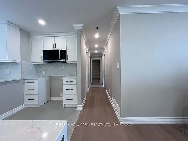 758 Botany Hill Cres — Photo 9