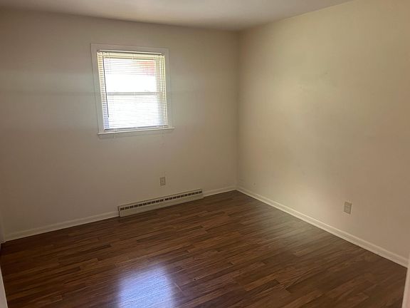 4th image of 4275 Marks Ave