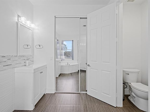 3rd image of 13398 SW 28th St