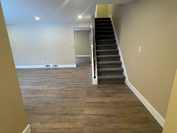 5th image of 4008 Ellsworth Ave