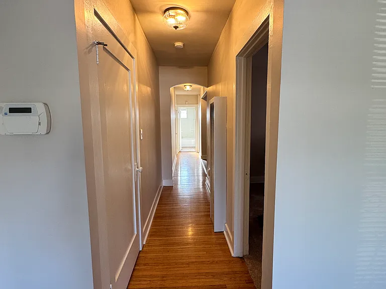 2101 Hillcrest Dr — Photo 7