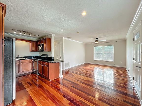 3rd image of 4864 Conway Rd APT 120
