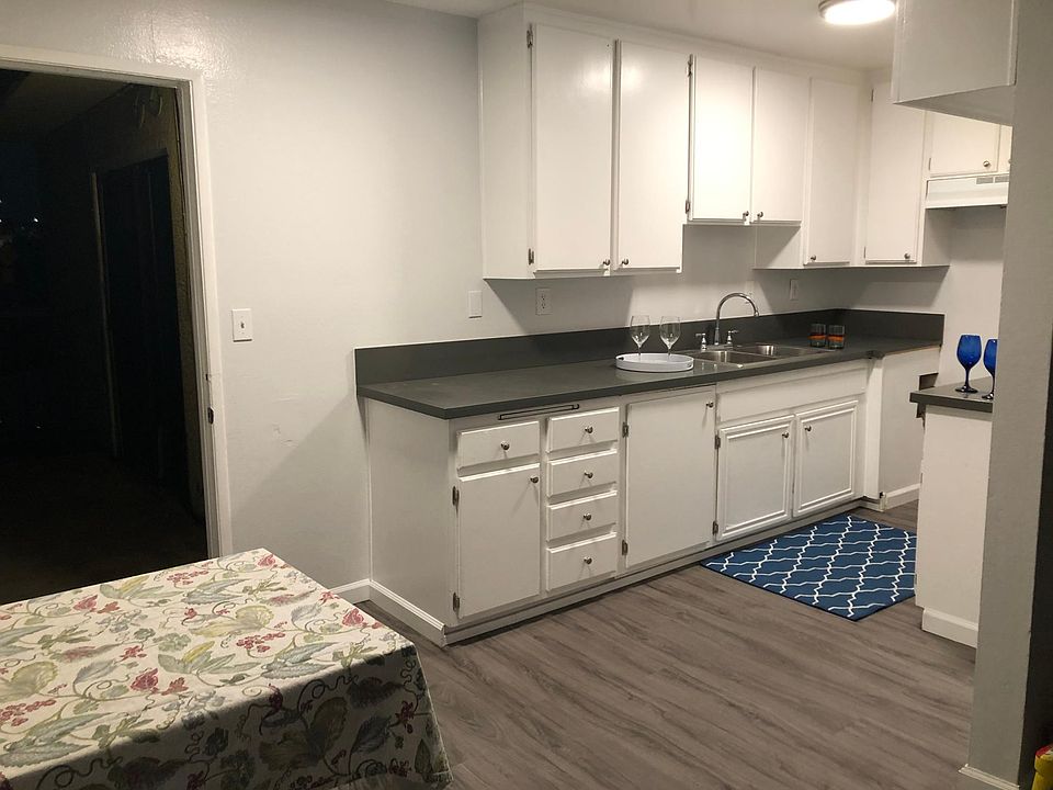 1st image of 2292 Lewis Ave #4
