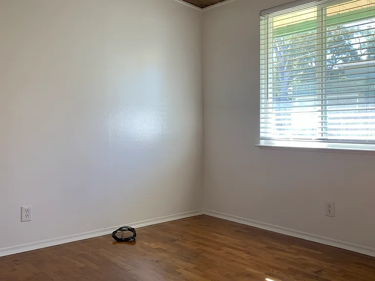 760 Rosemont Ave #1 — Photo 9