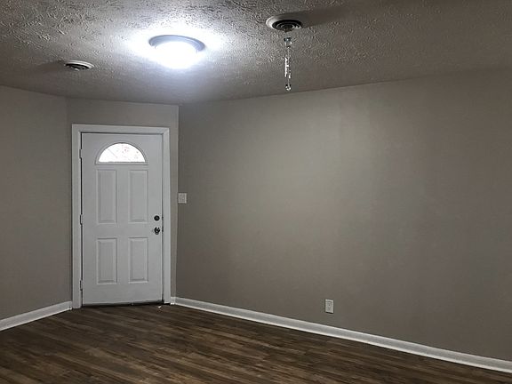 5th image of 1722 Coker Ave APT 5