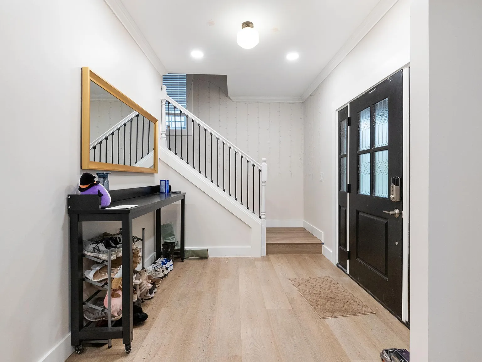 7 bed, 1500 sqft, $9,995 — Photo 4