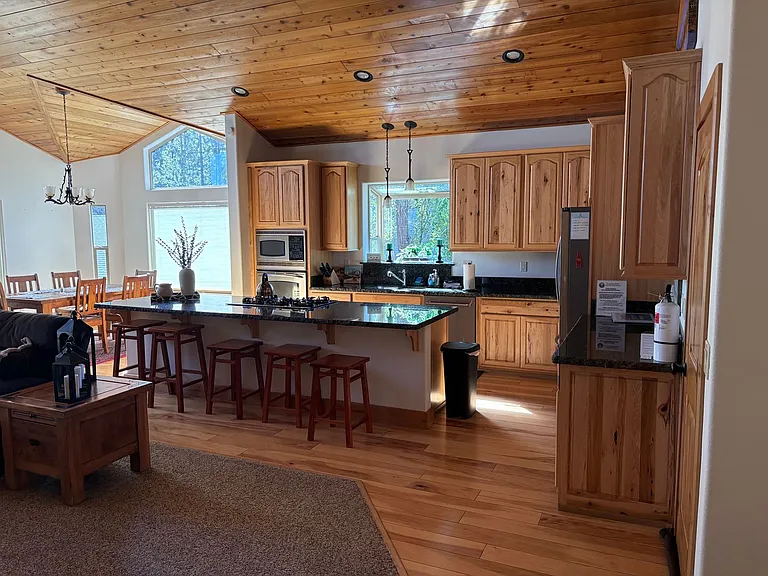 1637 Black Bart Ct — Photo 12