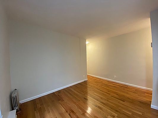 5th image of 11 E 32nd St Ph B