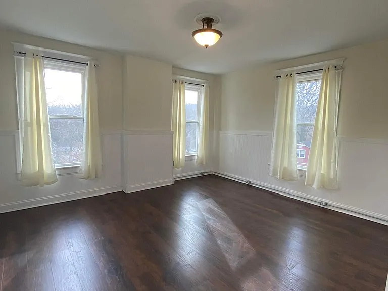 201 Sterrett Ave #2 — Photo 18