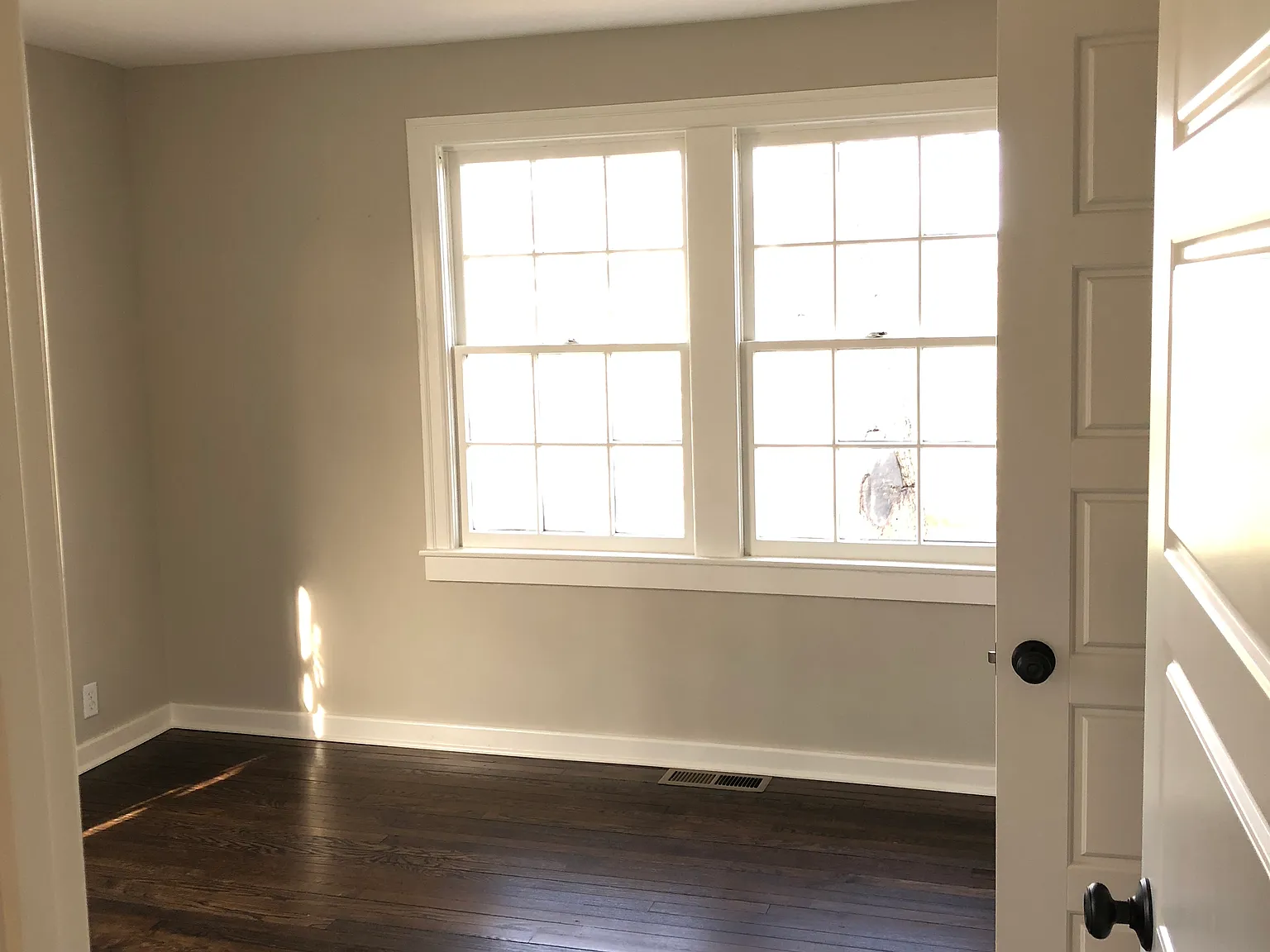 3 bed, 1274 sqft, $2,300 — Photo 4