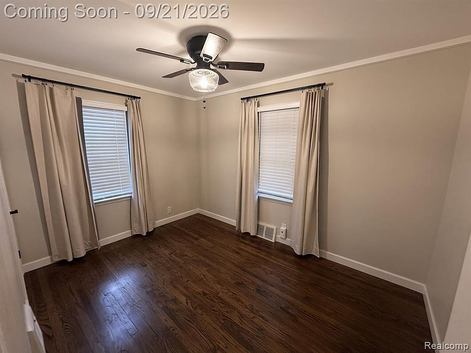 914 Bauman Ave, photo 10