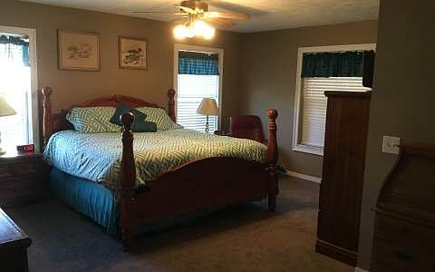 3rd image of 589 NW Old Mill Dr