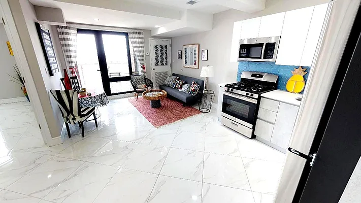 Rented by Metro Garden Realty NYC | media 22