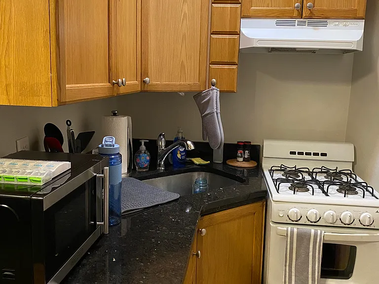 38 Hemenway St #9 — Photo 8