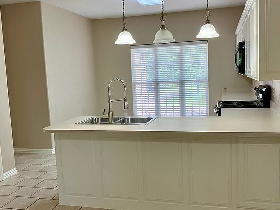 kitchen to right of entry
