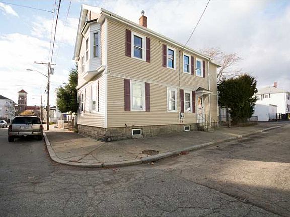 2nd image of 40 Marietta St