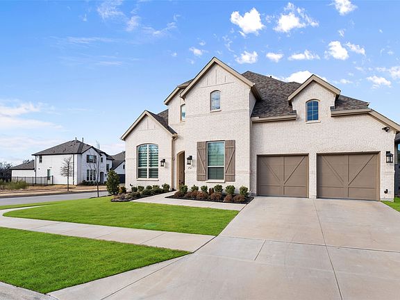 2nd image of 401 Sunnyridge Ln