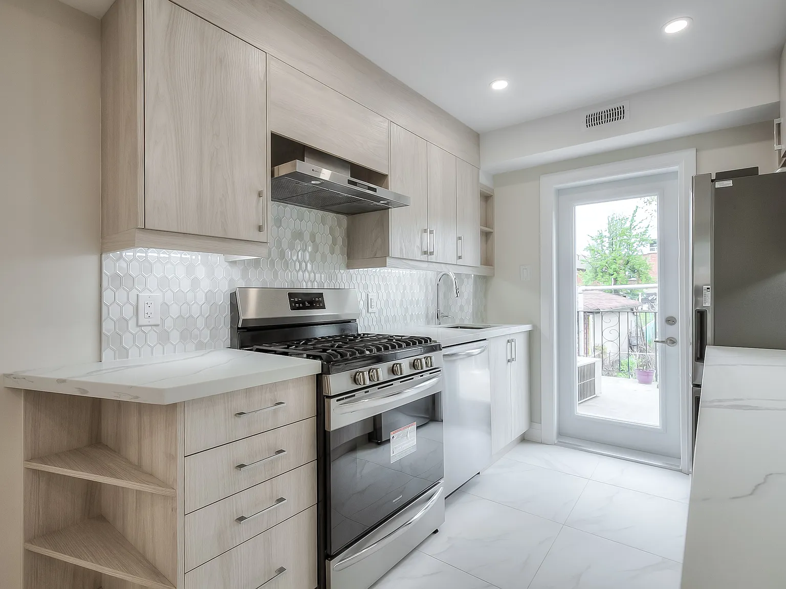36 Yore Rd - Main — Photo 2