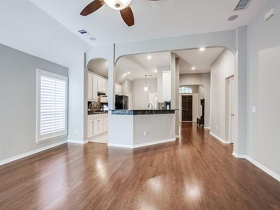 5th image of 18672 Gibbons Dr