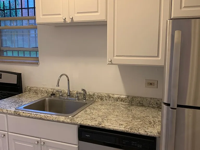 5506 Fifth Avenue — Photo 34