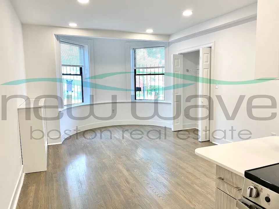 503 Beacon St #2