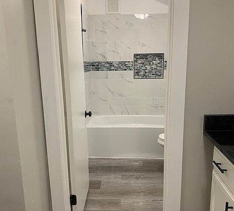 5th image of 456-460 Locust St #11038737