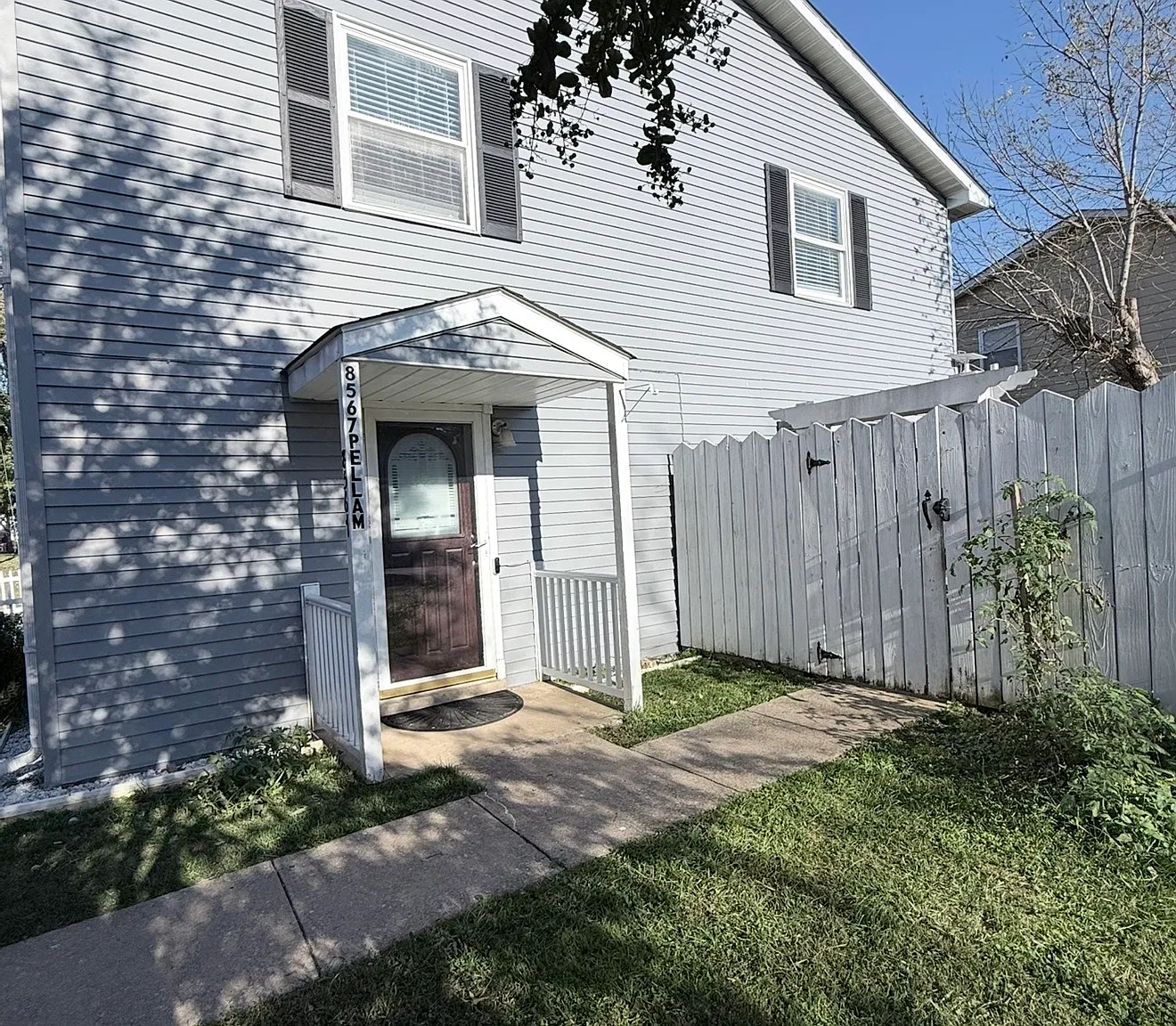 3 bed, 1.5 bath, 1240 sqft, $1,800 — Photo 1