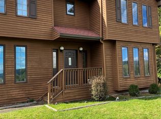 951 Hickory Tree Ter, Elmira, NY 14905
