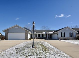 W194S8412 Summeridge Ct, Muskego, WI 53150