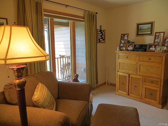 Den/Dining Room