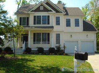 13358 Inlet Cove Ln, Carrollton, VA 23314