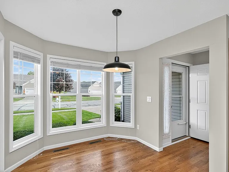 5841 Cottage Cir — Photo 18